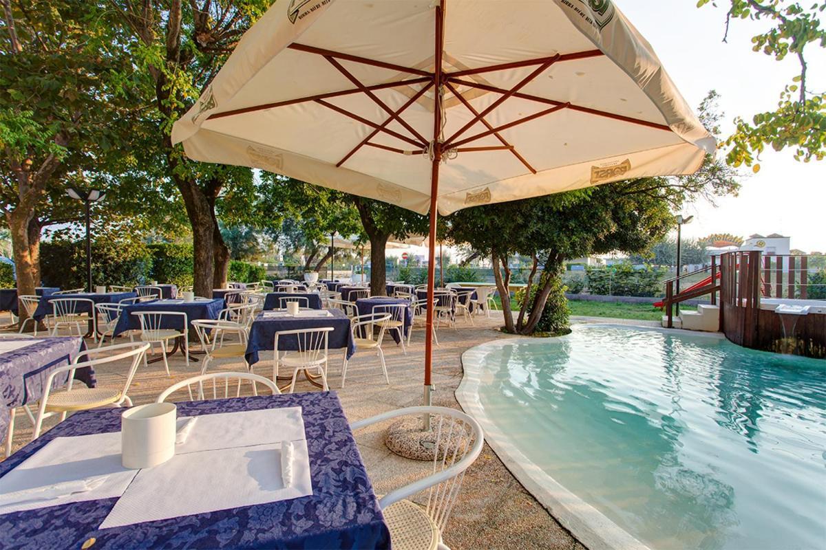 Hotel Eritrea Cesenatico Esterno foto